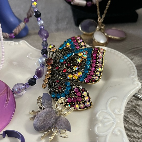 Lot of 16 Vintage Mixed Jewelry Items Purple/Blue/Grey Glass Stones Acrylic Etc - Picture 7 of 17